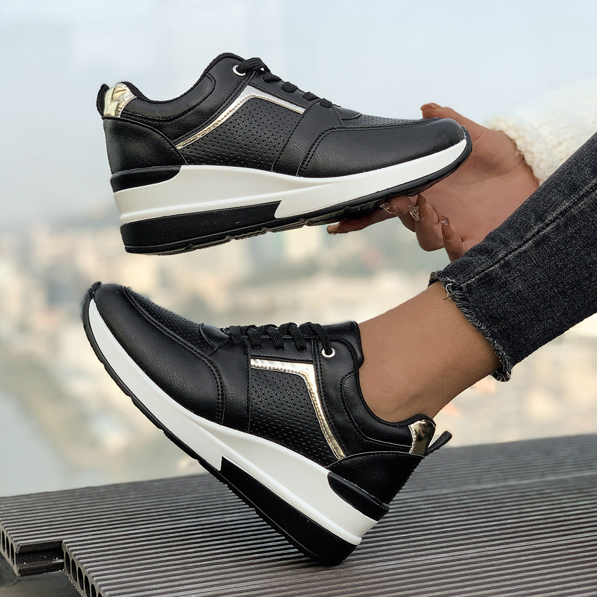Novyssa | Orthopedic Shoes