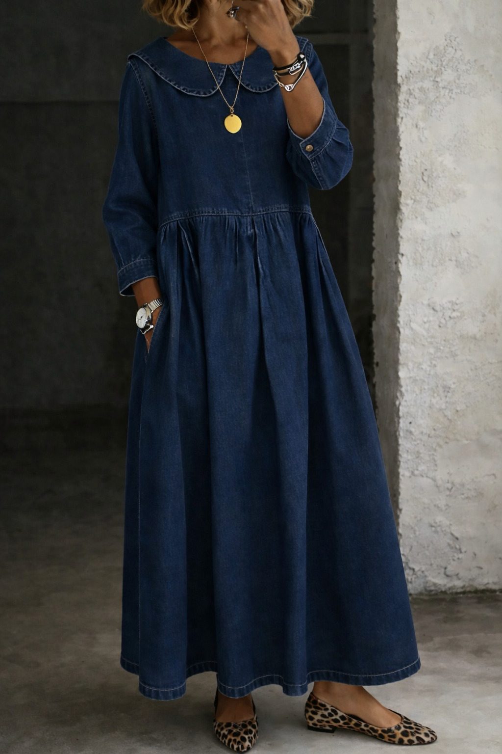 Clara | Robe en jean à col Claudine