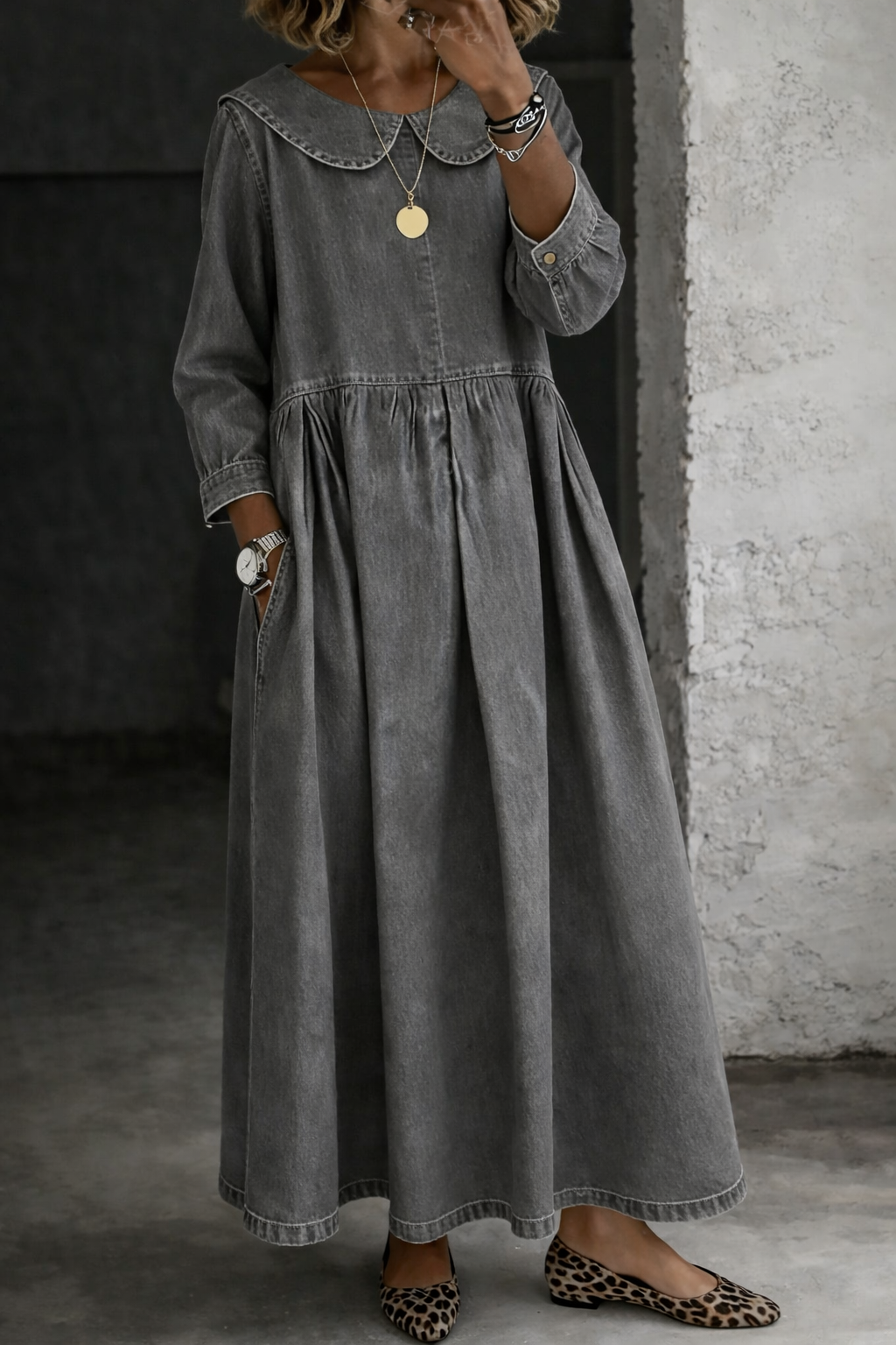 Clara | Robe en jean à col Claudine