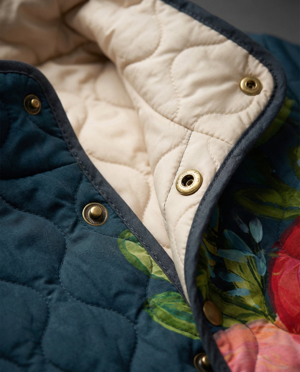 Amaya | Veste matelassée à imprimé floral vintage