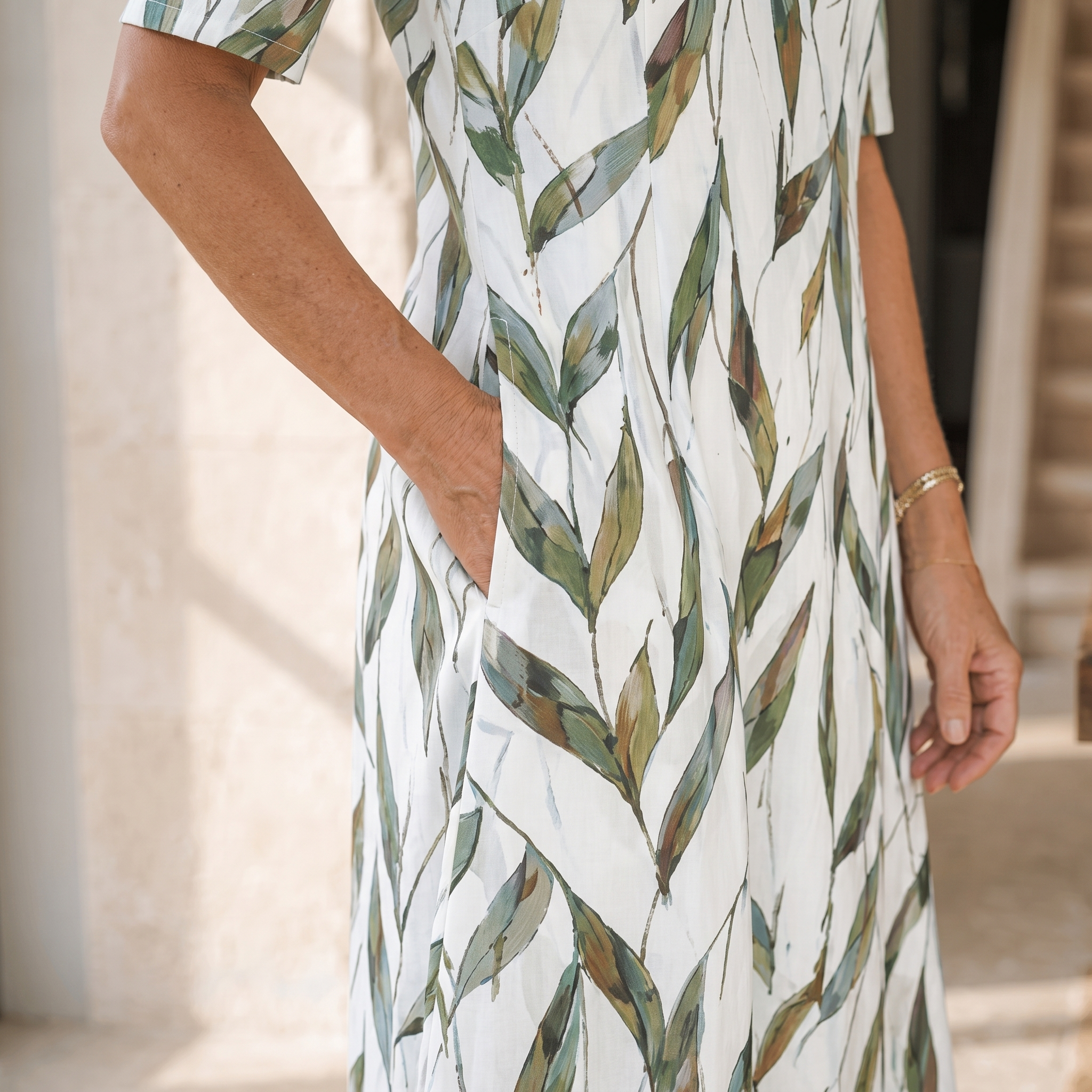 Elise | Ditsy Floral Midi Dress